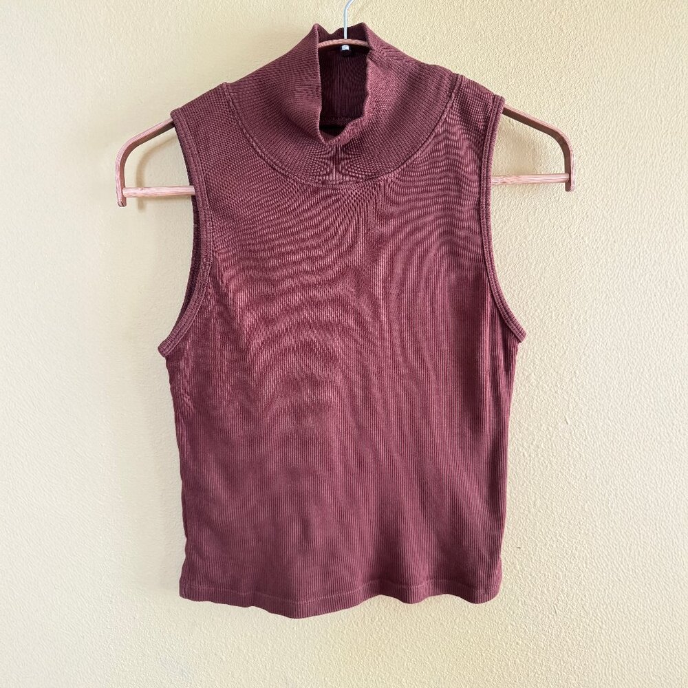 Big Bud Press Sleeveless Essential Turtleneck in Fudgesicle Brown - Picture 3 of 6